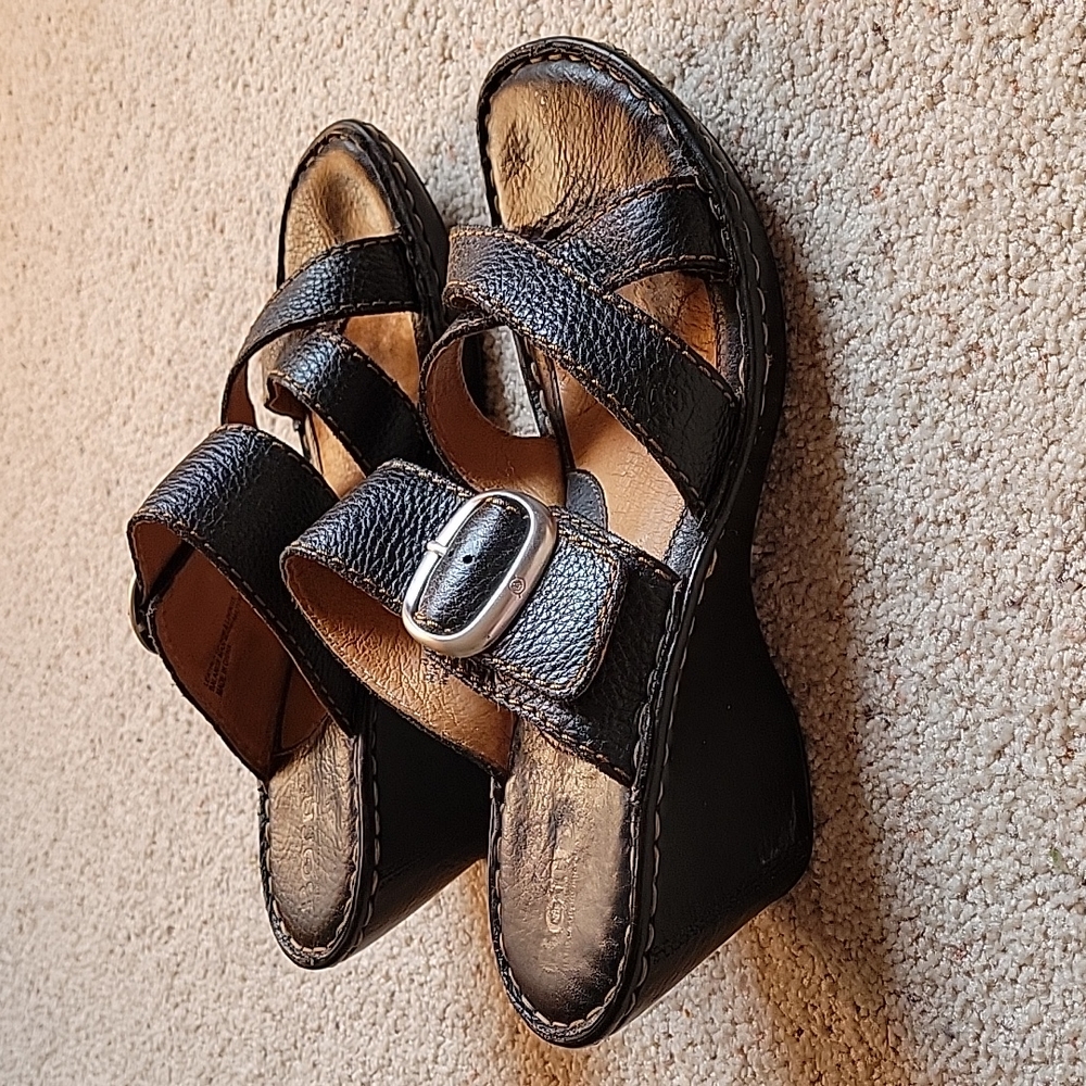 Born women's sandals, sz 8